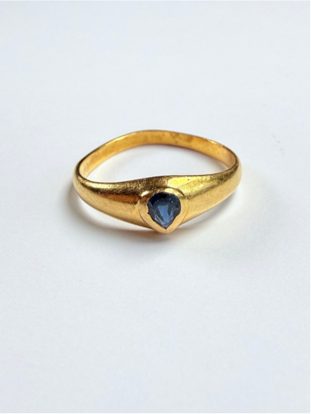 Antique Victorian 18K Gold Blue Sapphire Stirrup Gothic Revival VTG Pinky Ring